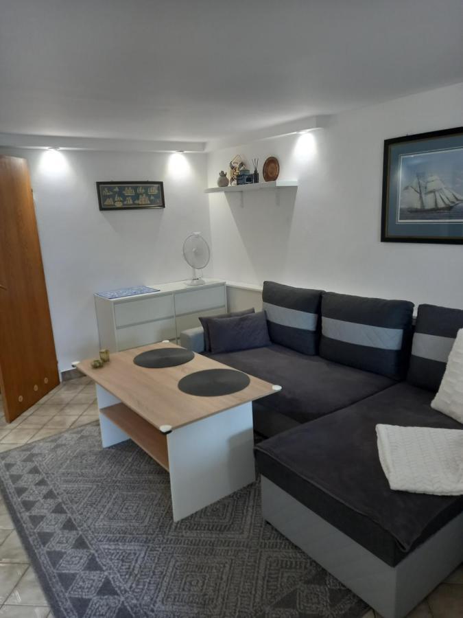 Apartment With Garden Access Stettin Eksteriør billede